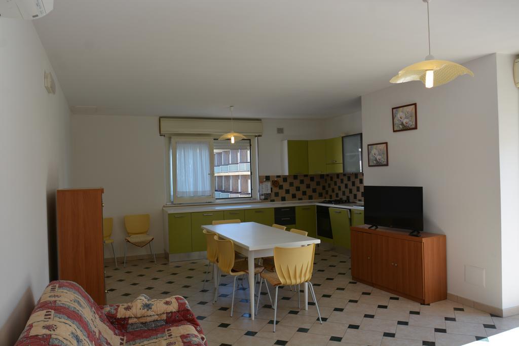 Ferienwohnung Stella Marina Alba Adriatica Exterior foto